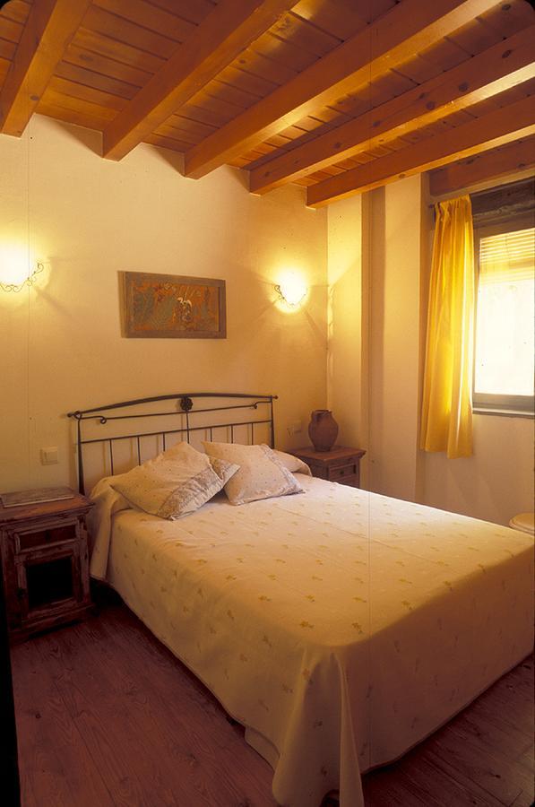 Apartamentos Turisticos La Alqueria De Valverde Valverde De Los Arroyos Bagian luar foto